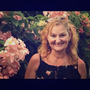 Meet your Posher, Cheri